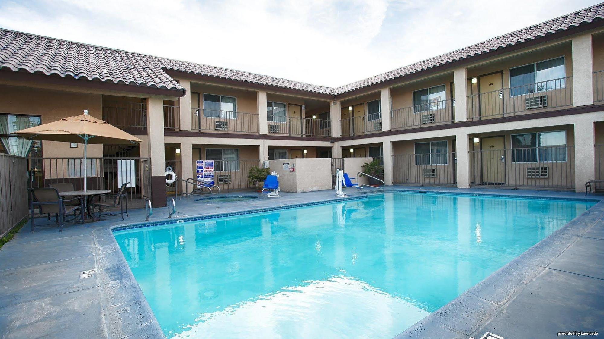 Best Western Desert Winds Mojave Eksteriør bilde